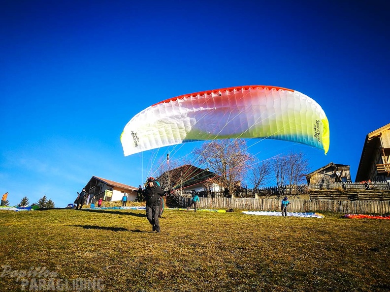 DH47.17-Luesen_Paragliding-262.jpg
