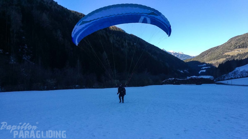 DH52.17_Luesen-Paragliding-168.jpg