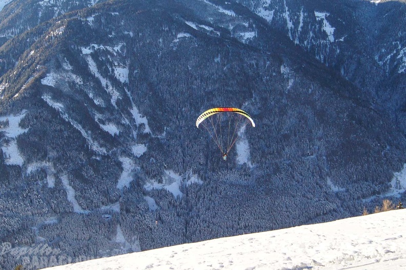 DH1.18_Luesen-Paragliding-182.jpg