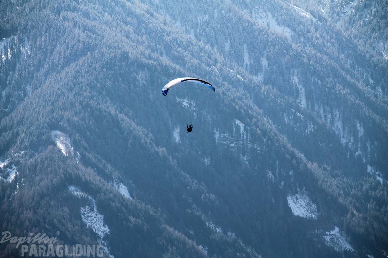 DH12.18 Luesen-Paragliding-249