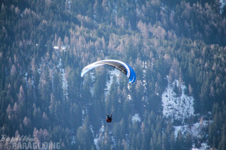 DH12.18 Luesen-Paragliding-254
