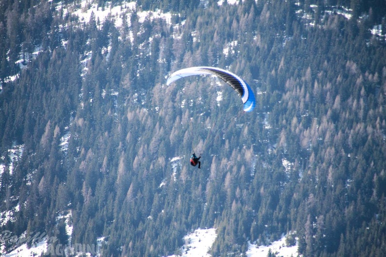 DH12.18 Luesen-Paragliding-261