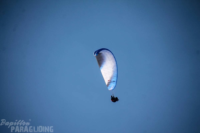DH12.18 Luesen-Paragliding-318