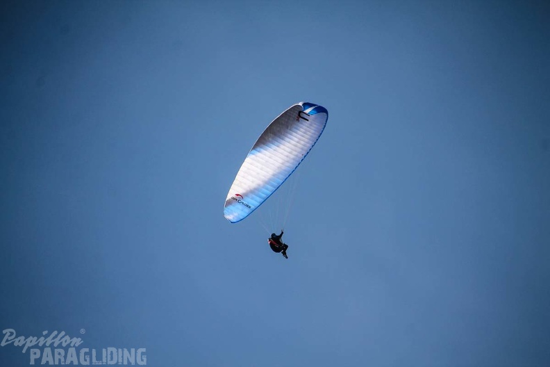 DH12.18 Luesen-Paragliding-327