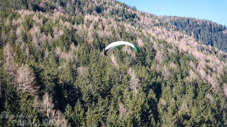 DH12.18 Luesen-Paragliding-537