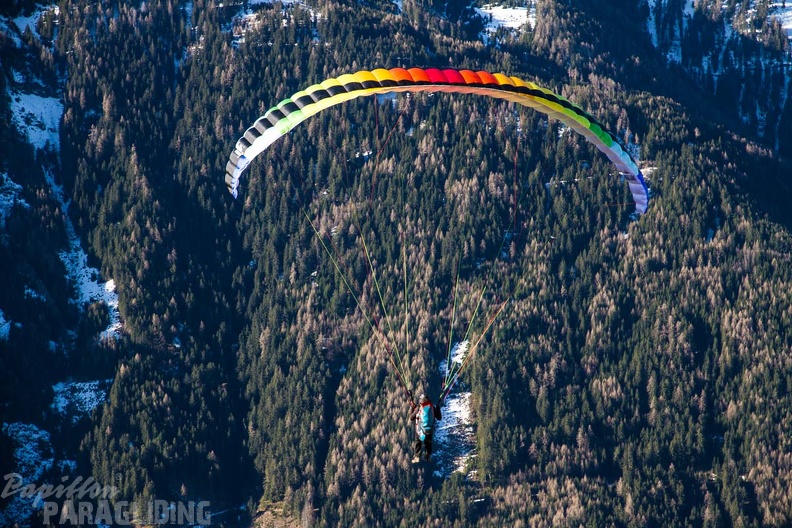 DH14.18 Luesen-Paragliding-1-231