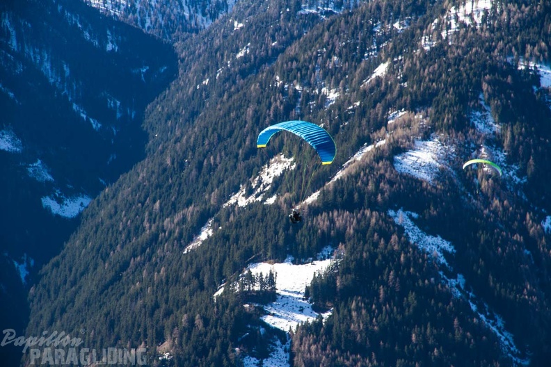 DH14.18 Luesen-Paragliding-1-502