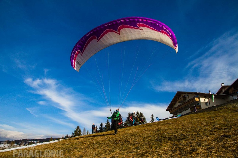 DH14.18 Luesen-Paragliding 2 -422