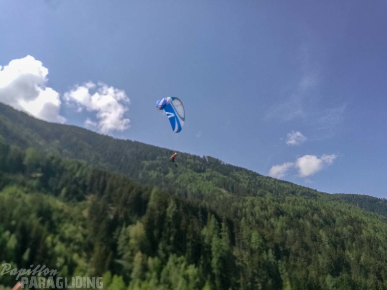 DH18.18 Luesen-Paragliding-273