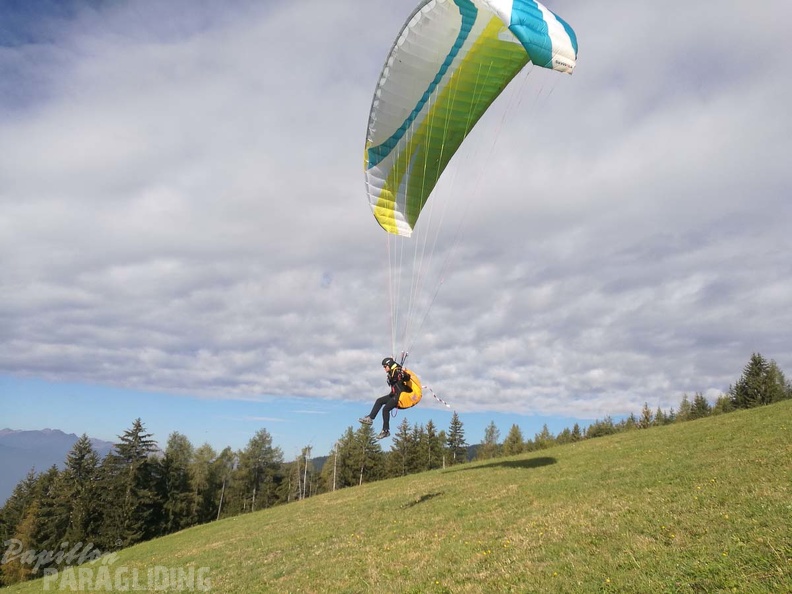 DH41.18 Luesen-Paragliding-297
