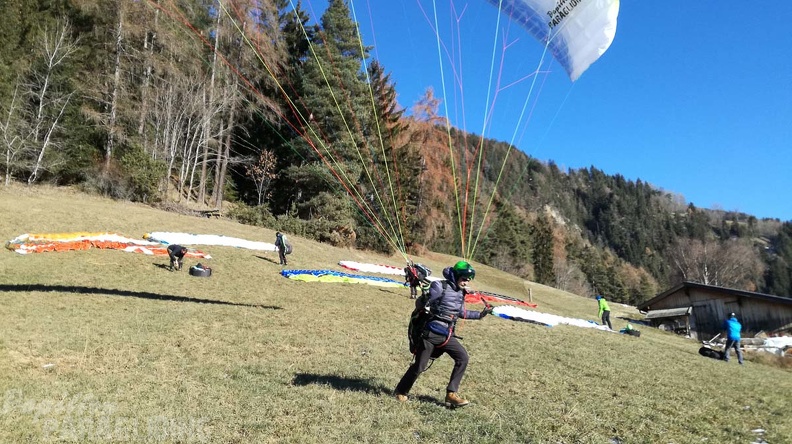 DH50.18 Luesen-Paragliding-364