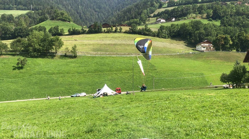 DH32.19 Luesen Paragliding-211
