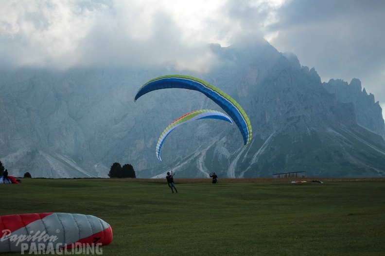 DH32.19 Luesen Paragliding-263