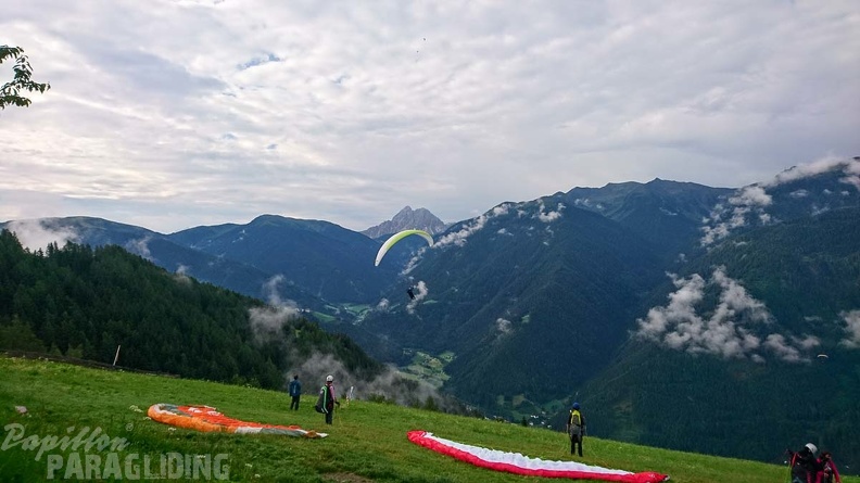 DH29.20 Luesen-Paragliding-186