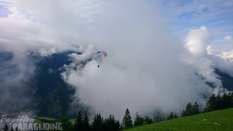 DH29.20 Luesen-Paragliding-229