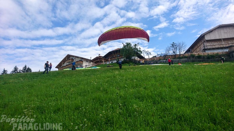 DH29.20 Luesen-Paragliding-255