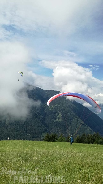DH29.20 Luesen-Paragliding-268