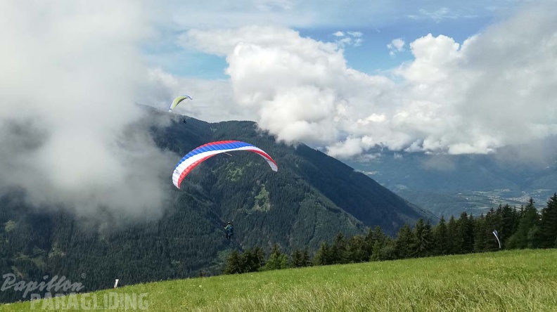 DH29.20 Luesen-Paragliding-269