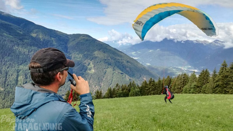 DH29.20 Luesen-Paragliding-306