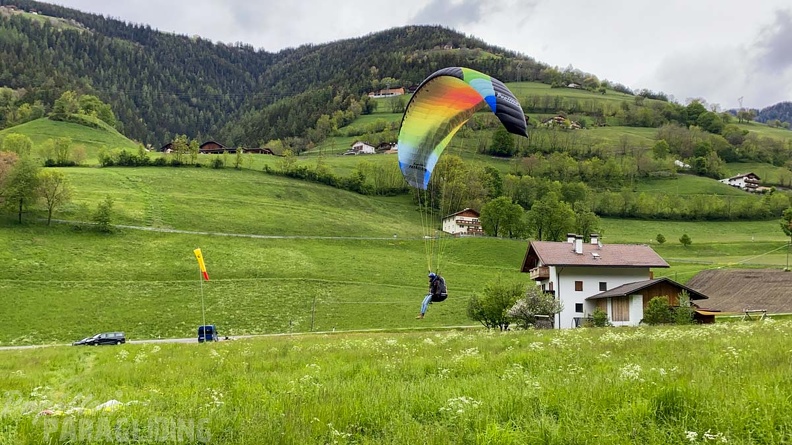 DH21.21-Luesen-Paragliding-147