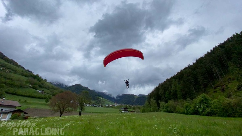 DH21.21-Luesen-Paragliding-164