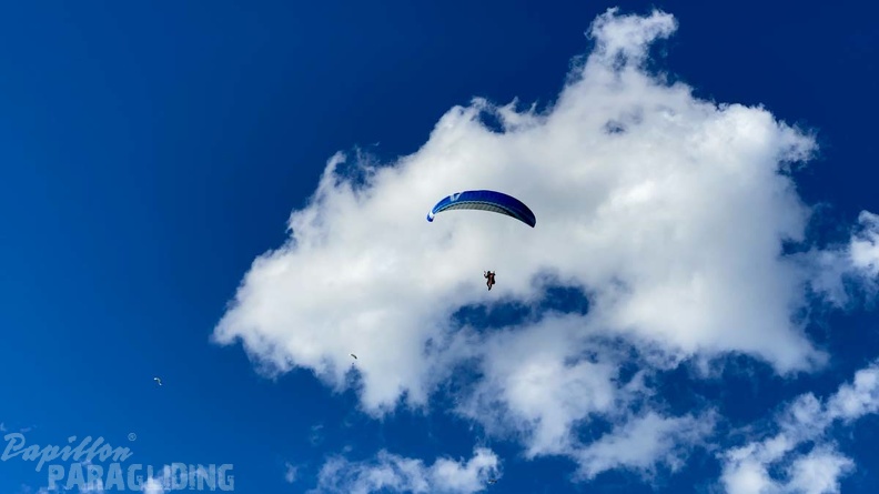 DH21.21-Luesen-Paragliding-226