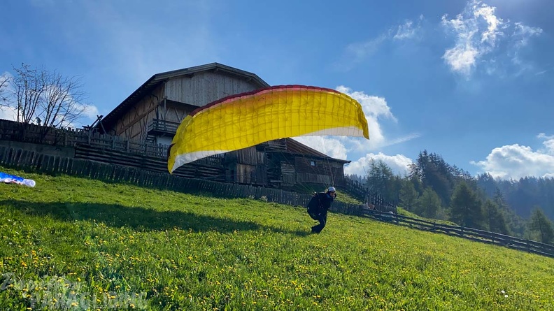 DH21.21-Luesen-Paragliding-386