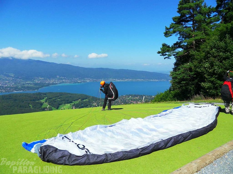 2011 Annecy Paragliding 247