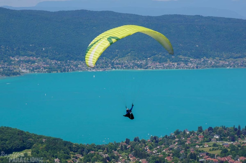 Annecy Papillon-Paragliding-112