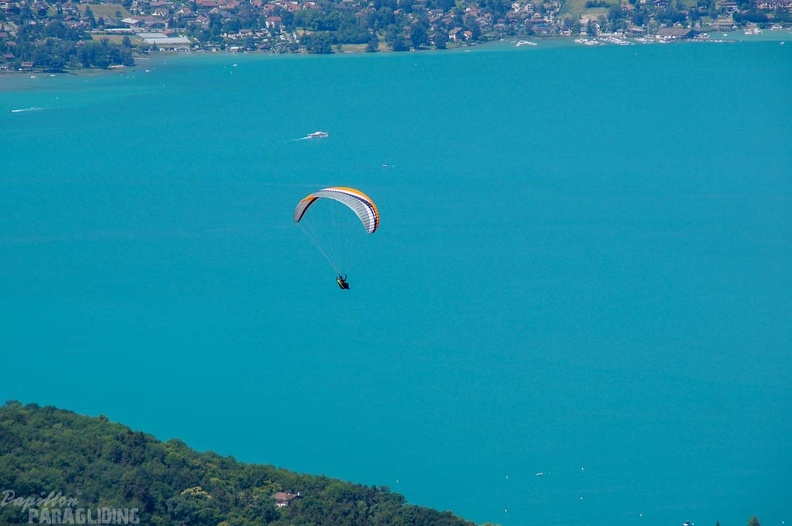 Annecy Papillon-Paragliding-122