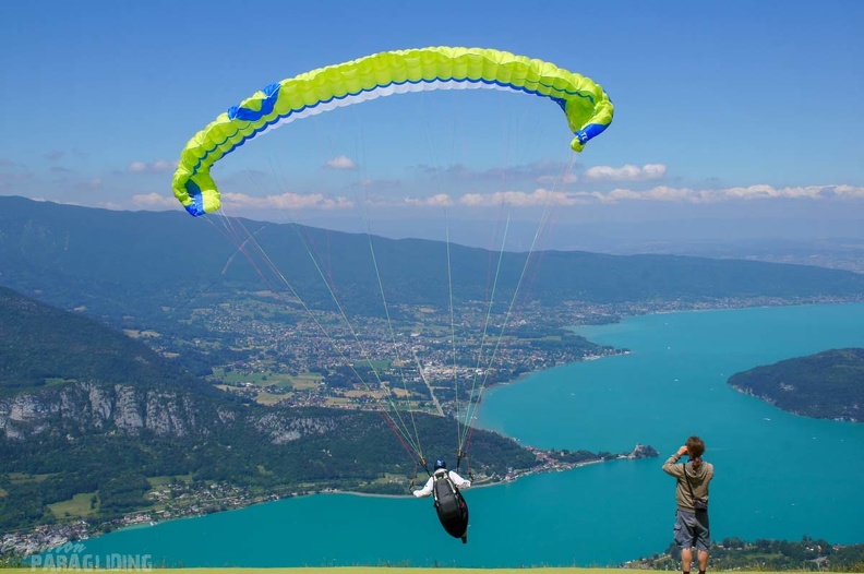 Annecy Papillon-Paragliding-211