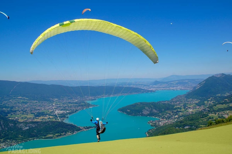 Annecy Papillon-Paragliding-286