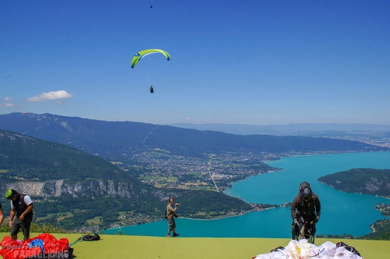 Annecy Papillon-Paragliding-292