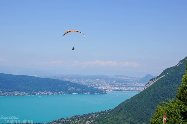 Annecy Papillon-Paragliding-392