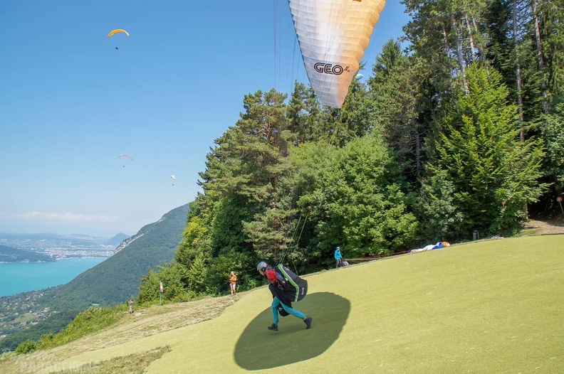 Annecy Papillon-Paragliding-416