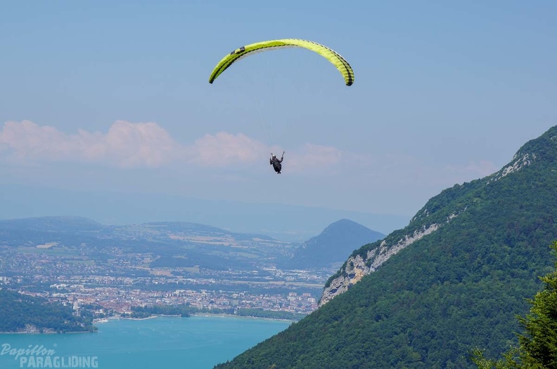 Annecy Papillon-Paragliding-452
