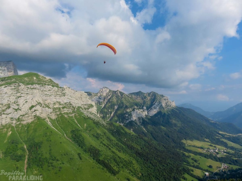 Annecy Papillon-Paragliding-470