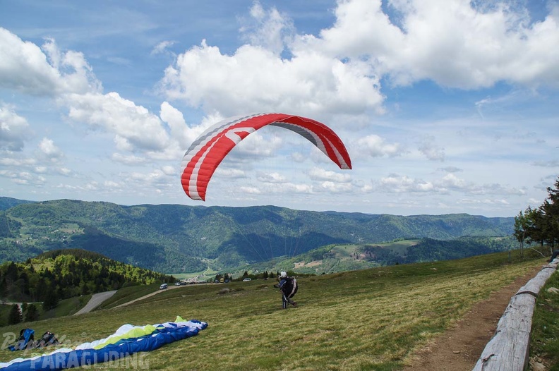 FE21.17_Vogesen-Paragliding-209.jpg