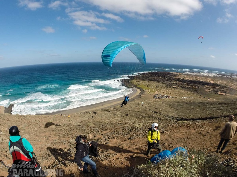 FLA50.17_Lanzarote-Paragliding-110.jpg