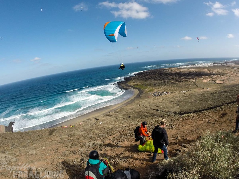 FLA50.17_Lanzarote-Paragliding-111.jpg