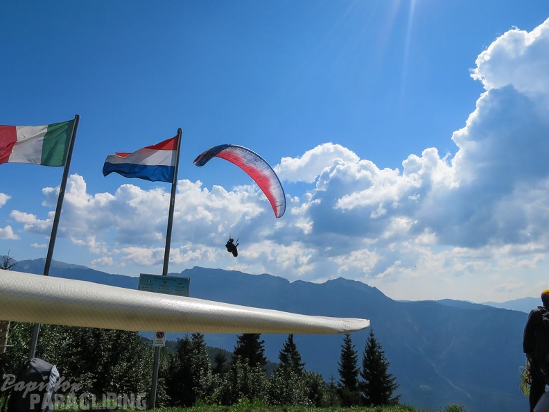 FL36.16-Paragliding-1149