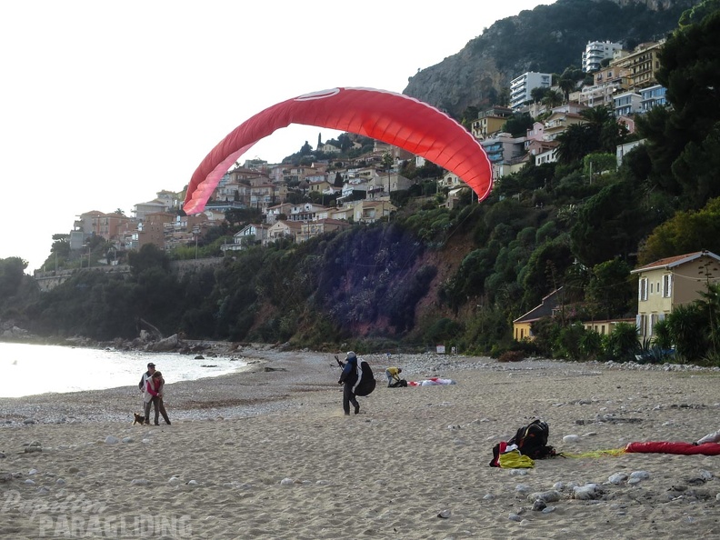 FM53.15 Paragliding-Monaco 04-172