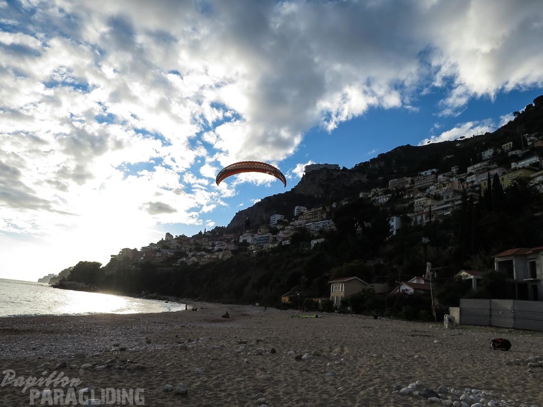 FM53.15 Paragliding-Monaco 04-192