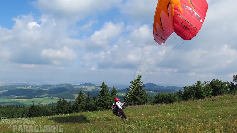 FG30.15 Paragliding-Rhoen-1448