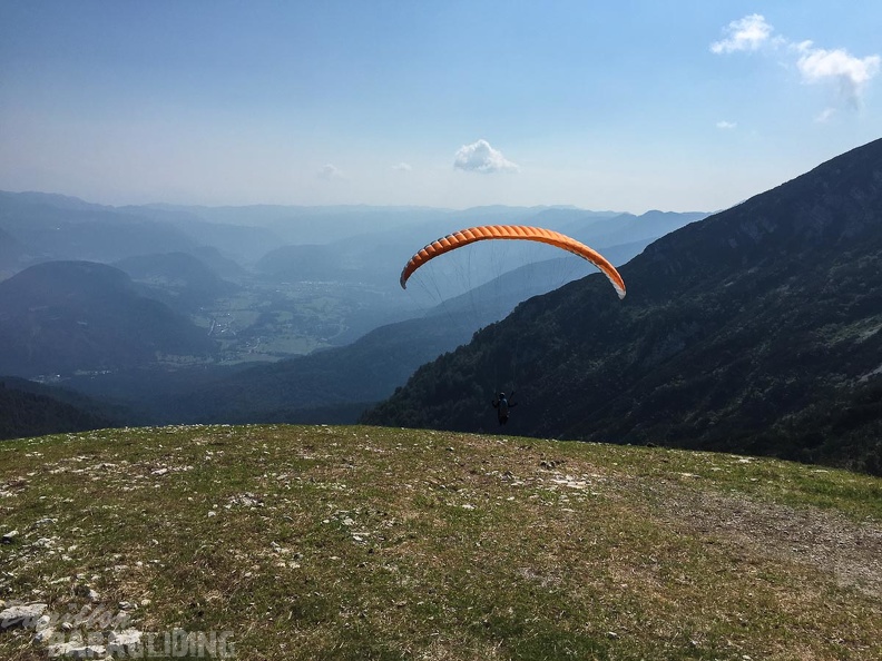 FSB30.15 Paragliding-Bled.jpg-1365