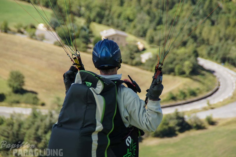 FX35.17 St-Andre Paragliding-306