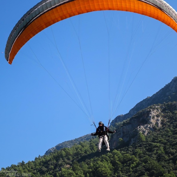 Oeluedeniz Paragliding 15-1082