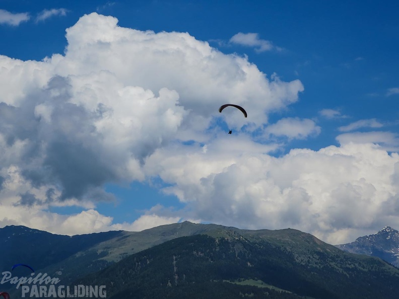 FWA26.16-Watles-Paragliding-1393