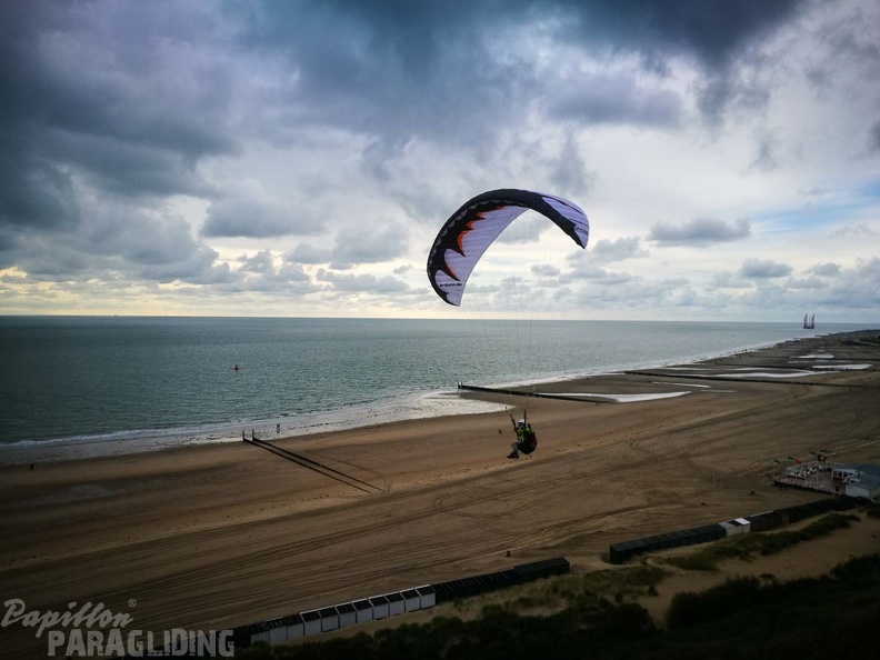 FZ37.17_Zoutelande-Paragliding-529.jpg