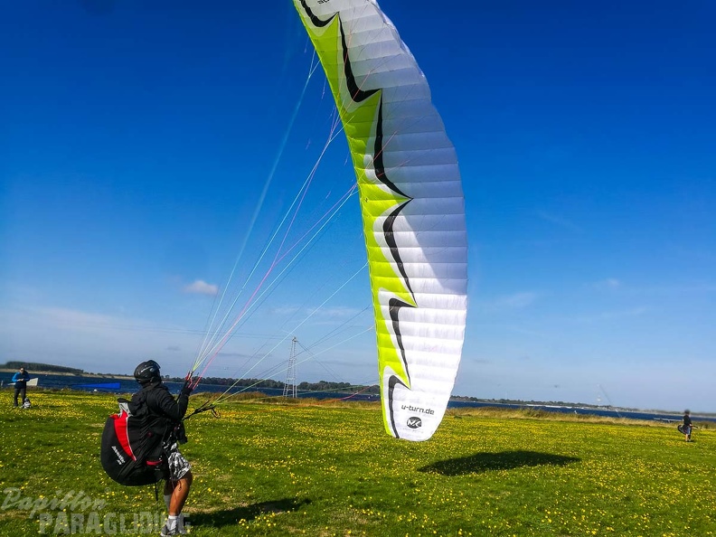 FZ38.18 Zoutelande-Paragliding-286